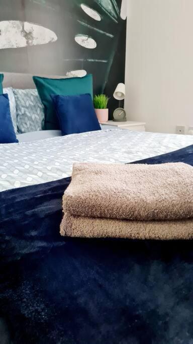 Stylish 2 Bedroom Apartment / Free Gated Parking Glasgow Exteriér fotografie